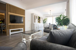 Lovely 3BR Apartment in Heart of Mohandseen